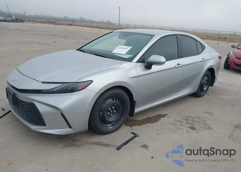 2026 Toyota Camry Le из США, поврежденный, VIN 4T1DAACK7TU669876